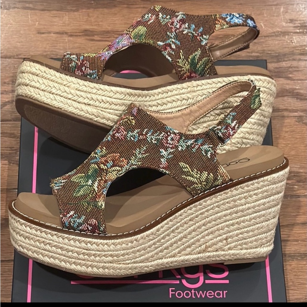 NEW Corkys Women's Floral Wedge Sandals